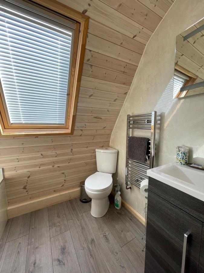 Rabbit Glamping Pod School House Farm Hotel Leighton  Exterior foto